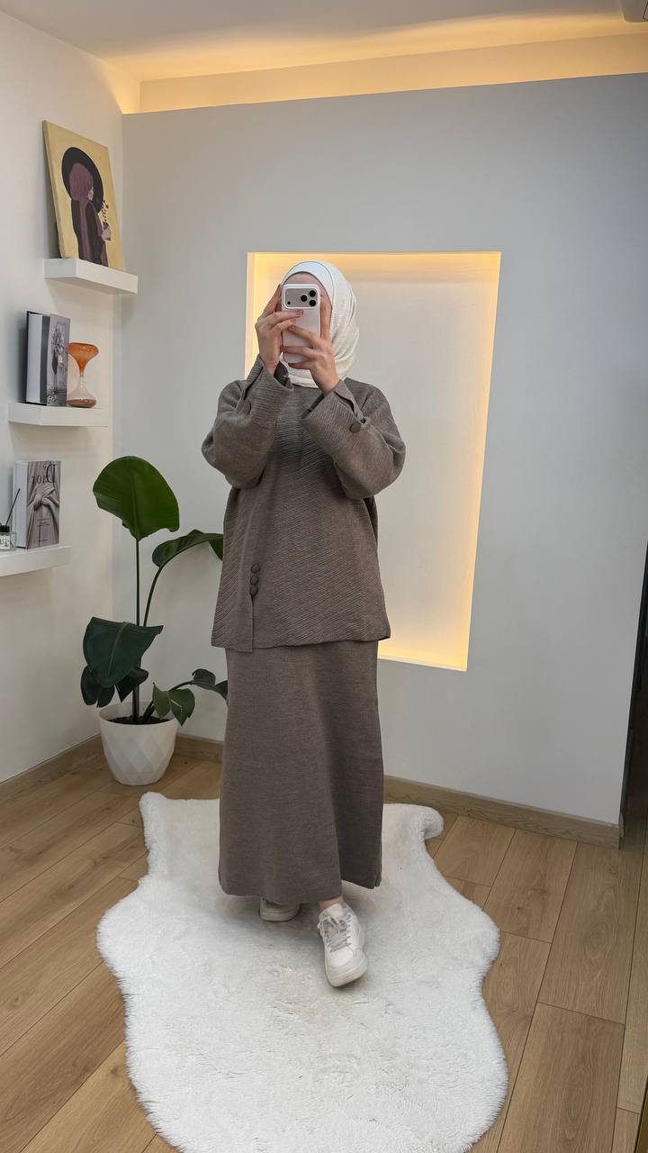 Button-Detail Ribbed Knit Skirt Set