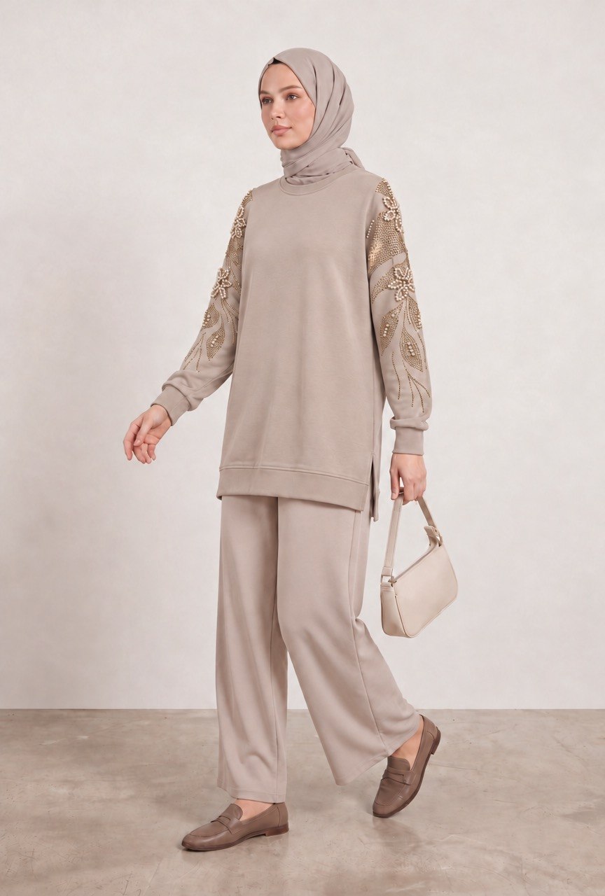 Flora-Pearl Sleeve Blouse