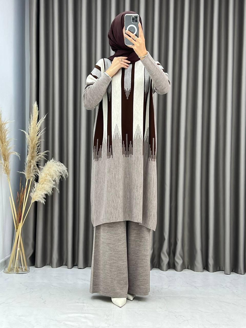 Pull tricote ample et pentalon