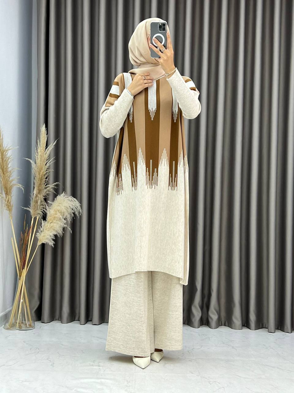 Pull tricote ample et pentalon