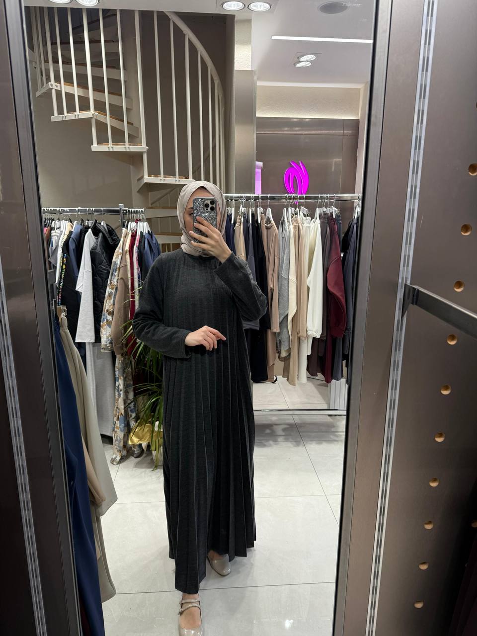 Elegant long sleeve dress