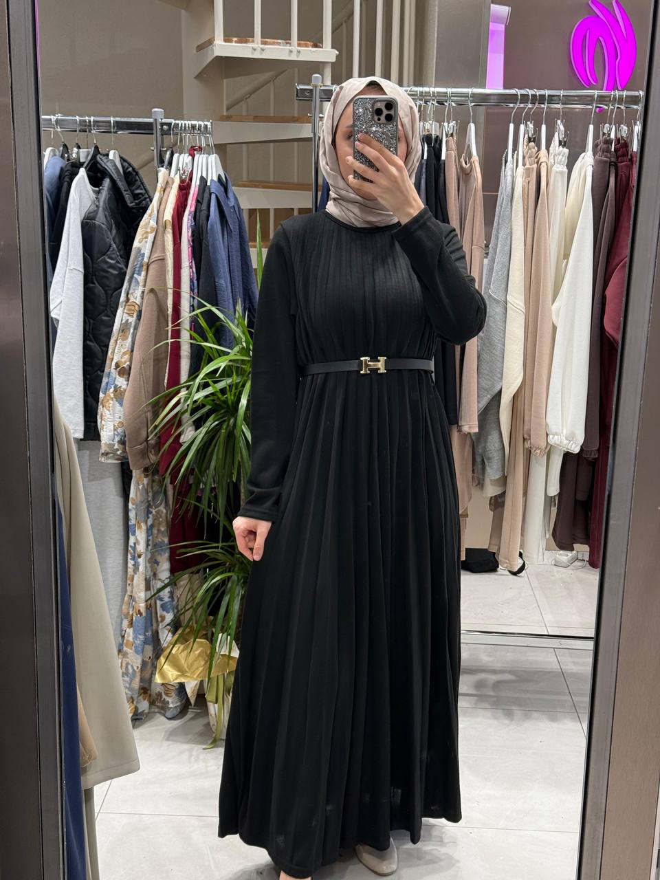 Elegant long sleeve dress