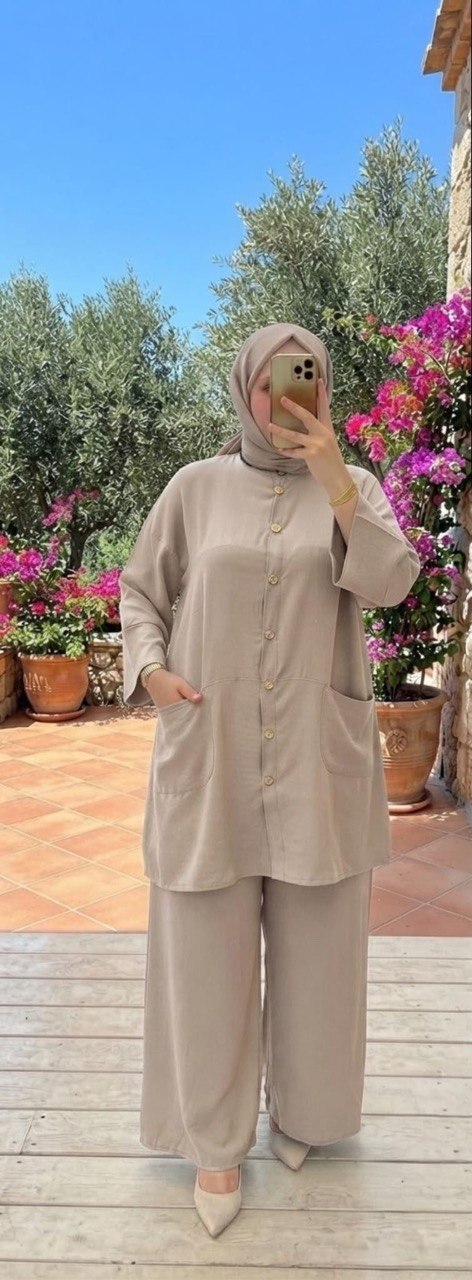 The Flowy Button-Up Ensemble