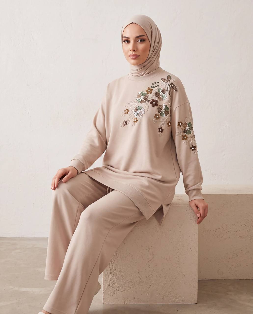 Chic Floral Embellished Blouse