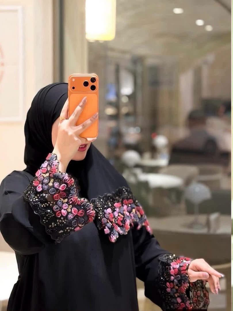 Royal Bloom Abaya